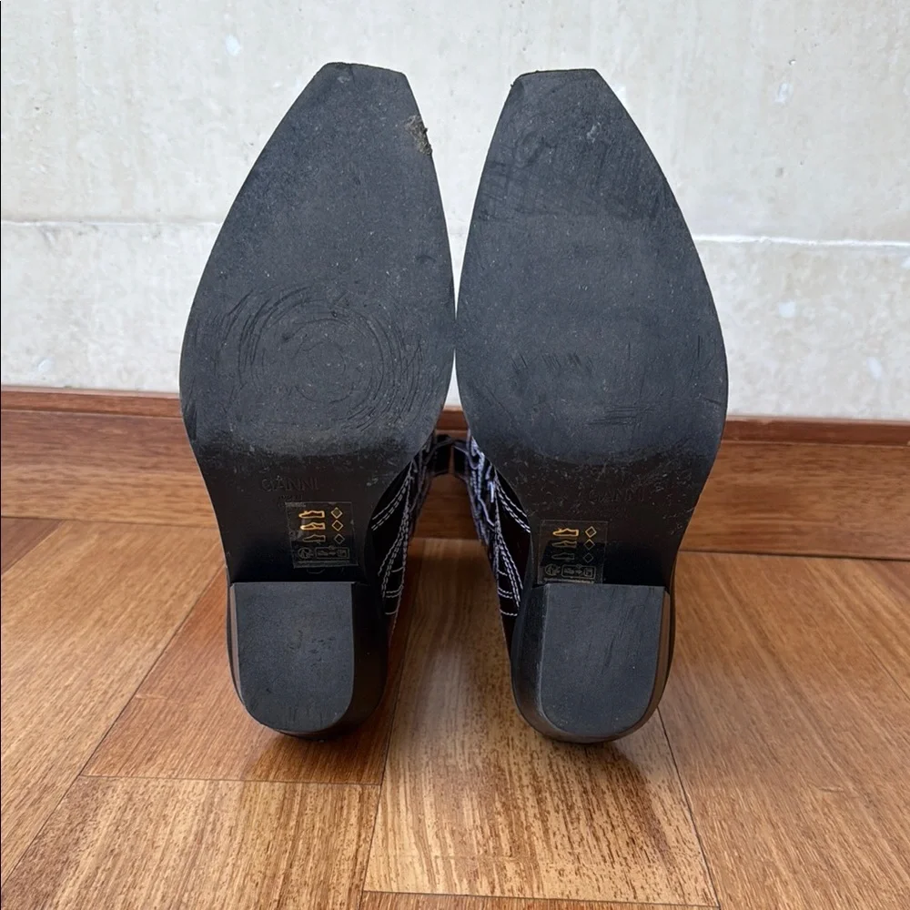 Ganni Dark Brown Boots with White Stitching - Picture 3 of 7